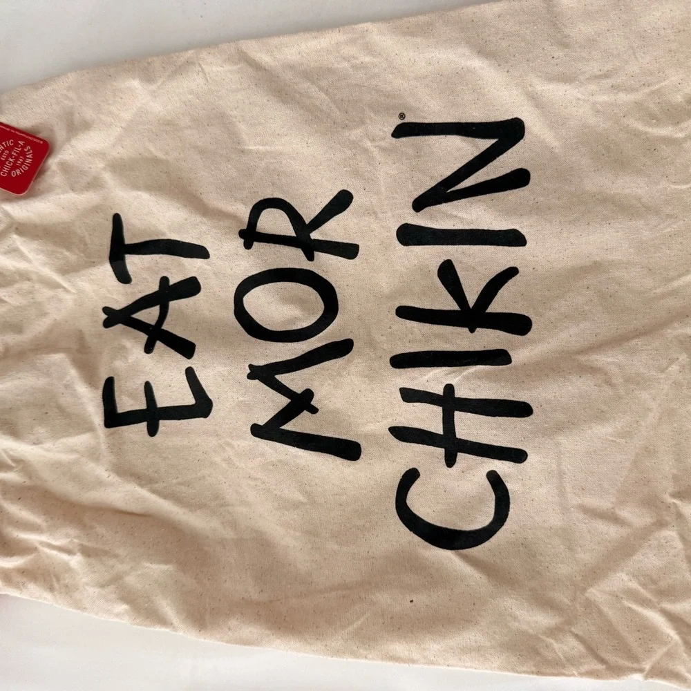 Chick-fil-A Cow Slides + Cooler Pouch + “Eat Mor Chikin” Tote (NWT) - Picture 10 of 12